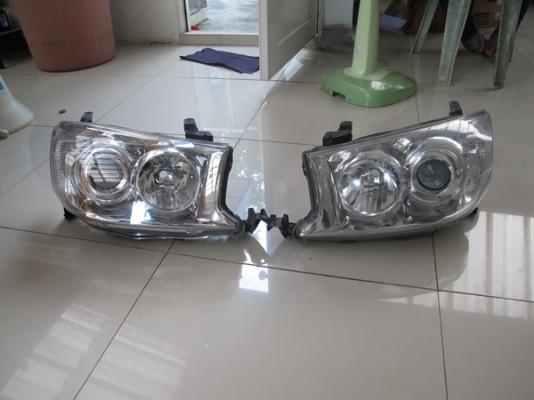 ขายไฟหน้าฟอจูนเนอร์รุ่น2 หน้ายักพร้อมหน้ากระจัง