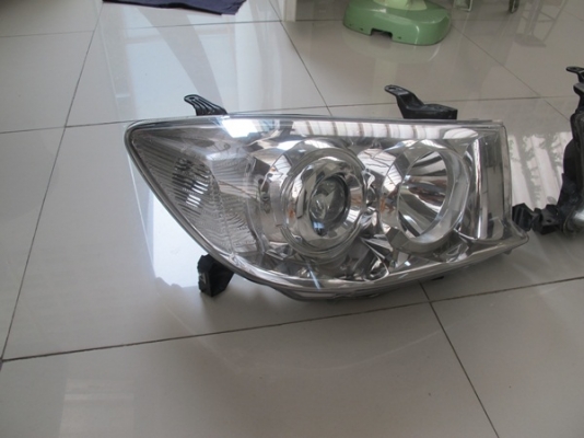 ขายไฟหน้าฟอจูนเนอร์รุ่น2 หน้ายักพร้อมหน้ากระจัง