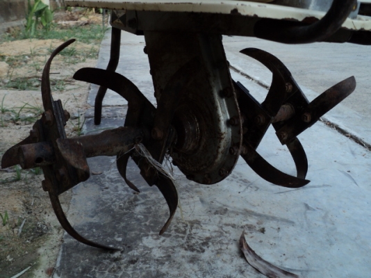 รหัส:12000473เครื่องพรวนดินFA76D(2.0ps)สภาพคัดมาสวยรถพร้อมทำงานติดเครื่องง่าย