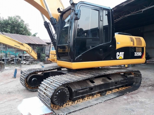 Catterpillar 320D ทำงาน 11300 ชม. เก็บงานใหม่แล้ว หัวฉีด บูดสลัก โซ่ จากศูนย์เมโทร