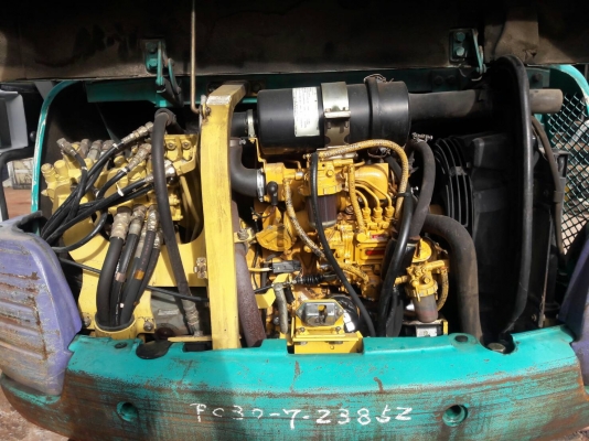ขายจ้า. KOMATSU PC30-7  เก่านอกแท้.  เดิมๆๆ  มีลายแย๊ก..เครื่องปั๊มดี..พร้อมใช้..โทร..089-3818694  จ๊อย...