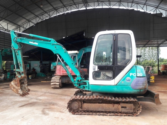 ขายจ้า. KOMATSU PC30-7  เก่านอกแท้.  เดิมๆๆ  มีลายแย๊ก..เครื่องปั๊มดี..พร้อมใช้..โทร..089-3818694  จ๊อย...