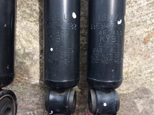 ขายโช๊คเดิม All new ISUZU D-MAX Hi-Lander 4 ประตู (ปี 2014) ขายโช๊คเดิม All new ISUZU D-MAX Hi-Lander 4 ประตู (ปี 2014)