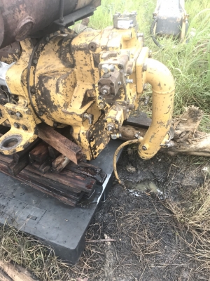 ขายปั้มท้ายเครื่อง CAT320V2