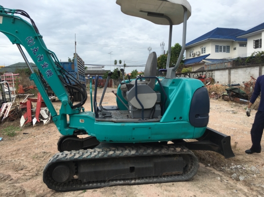 รถขุดเล็ก Komatsu PC30R-8 เก่านอกสภาพสวย รถชั่วโมงน้อยมาก สนใจติดต่อ  Line ID: Kongniwatsiri หรือ 0874880101