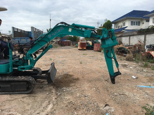 รถขุดเล็ก Komatsu PC30R-8 เก่านอกสภาพสวย รถชั่วโมงน้อยมาก สนใจติดต่อ  Line ID: Kongniwatsiri หรือ 0874880101