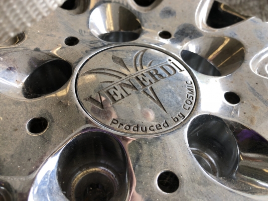 ล้อแม็ก 5 รู Venerdi Produced by Cosmic PCD 100 mm มี 2 ชุด (ขายด่วนทักมา)