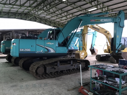 ขาย SK200-8 Super และ Super-XM สนใจติดต่อ 081-4283210