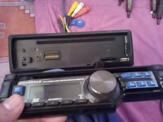 ขายเครื่องเล่นcdใช้งานน้อยมากสนใจทักมาเบอร์ใหม่0966859554