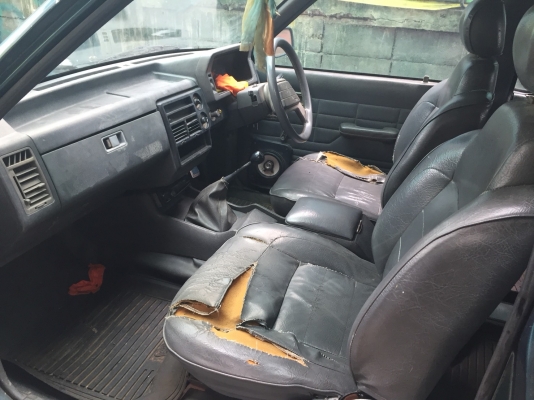 Mazda แวน 2530เครื่องTOYOTA2200ดีเซล พวงมะลัยเพาเวอร์ แอร์เย็ฯ พร้อมใช้ Mazda แวน 2530เครื่องTOYOTA2200ดีเซล พวงมะลัยเพาเวอร์ แอร์เย็ฯ พร้อมใช้