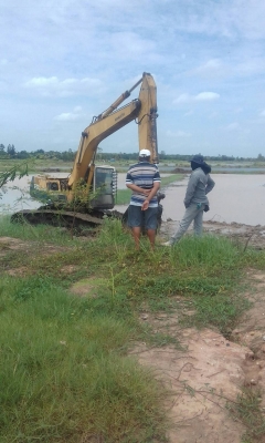 ขายด่วน PC200-5 ไฟฟ้าเต็ม แอรหนาว คอนโทรลสั้น เอกสารอินวอยส์