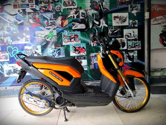 zoomer x  สีส้ม  ล้อ BANSAI ยางใหม่ 23900