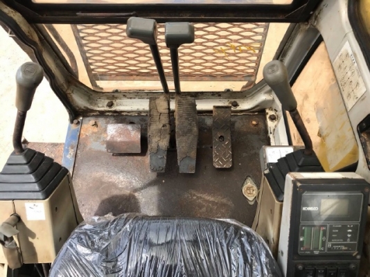 ขายรถขุด KOBELCO SK220 MARK 3 หัวแม่เหล็ก รถนอกนำเข้าเองจากญี่ปุ่น สภาพสวยพร้อมใช้ มีVDOการทำงานครับ