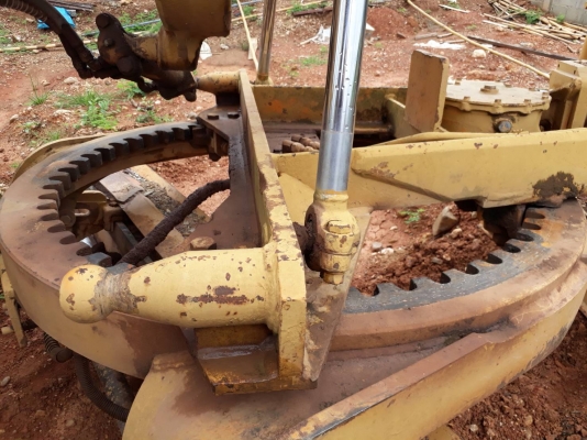 ขายรถเกรด KOMATSU GD31