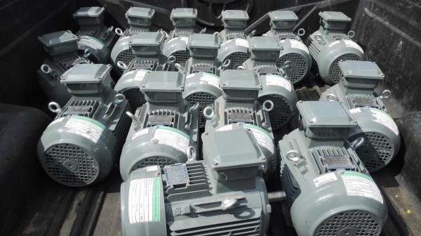 มอเตอร์ไฟฟ้ากำลังของใหม่ TECO ขนาด 4 HP 1445 RPM 380V ของใหม่ มอเตอร์ไฟฟ้ากำลังของใหม่ TECO ขนาด 4 HP 1445 RPM 380V ของใหม่