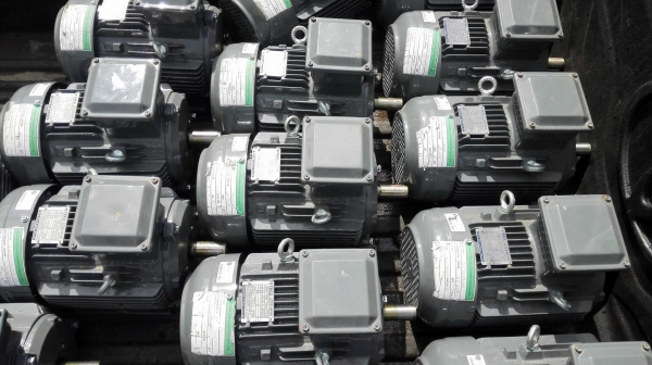 มอเตอร์ไฟฟ้ากำลังของใหม่ TECO ขนาด 4 HP 1445 RPM 380V ของใหม่ มอเตอร์ไฟฟ้ากำลังของใหม่ TECO ขนาด 4 HP 1445 RPM 380V ของใหม่