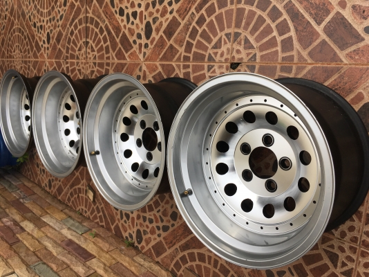 ล้อหยดน้ำ ขอบ15 กว้าง8.5 Et-27