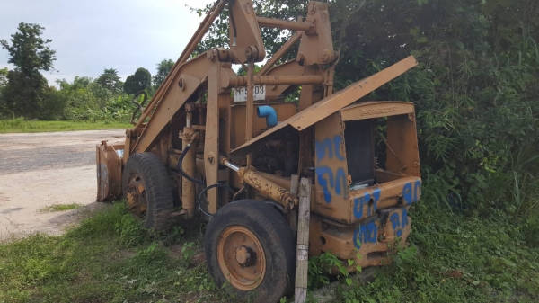 ขาย รถตัก KOMATSU SD20 เครื่องดี เกียร์ดี