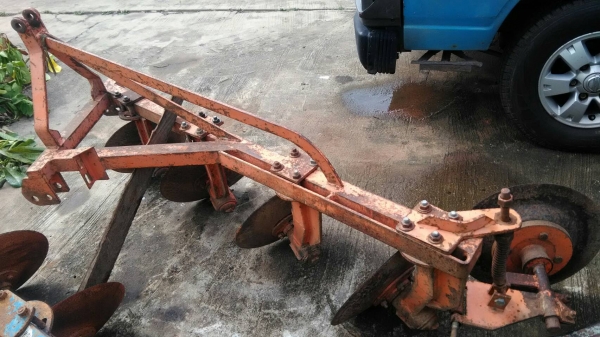 ผานบุกเบิก4ใบสภาพสวยพร้อมใช้งานคับเหมาะกับรถ20ถึง30แรงคับ ผานบุกเบิก4ใบสภาพสวยพร้อมใช้งานคับเหมาะกับรถ20ถึง30แรงคับ