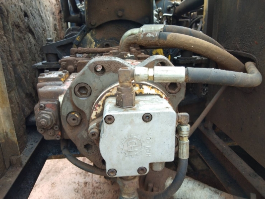 ใครต้องการรถแบ็คโฮราคาเบาๆพร้อมใช้้ขายๆๆ SUMITOMO 2800F2 สถาพพร้อมใช้สุดเครื่องISUZU ปั้มK3V ช่วงล่างเต็มเอวแน่น แอร์เย็น บูมอามสวย ราคา390,000บาทเงินสดลดได้ ไม่พอเราจัดไฟแนนท์ให้ (โทร)???? (line) 099-0035892 (/)084-3923995