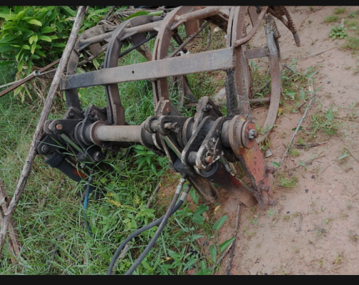 ขายรถไถฟอดร์มีดันหน้าเครื่องแน่น ไฮดรอลิคดี+คีบอ้อยหน้า