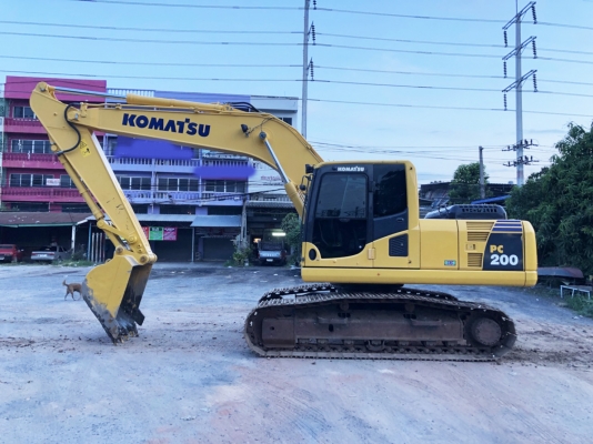 ขายรถแบคโฮ KOMATSU PC200-8MO กล้องหลัง ใช้งาน 9 พันชั่วโมง สภาพนางฟ้า