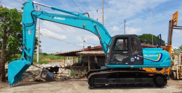 ขายด่วนรถแบคโฮKOBELCO-SK200MARK5มาร์ไฟร์ซูบเปอร์ระบบลายหัวกะแทกรถนอกเพิ่งนำเข้ามายังไม่เคยใช้งานในเมืองไทยเลย