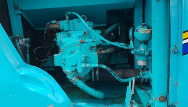 ขายด่วนรถแบคโฮKOBELCO-SK200MARK5มาร์ไฟร์ซูบเปอร์ระบบลายหัวกะแทกรถนอกเพิ่งนำเข้ามายังไม่เคยใช้งานในเมืองไทยเลย