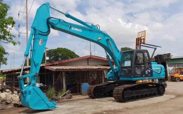 ขายด่วนรถแบคโฮKOBELCO-SK200MARK5มาร์ไฟร์ซูบเปอร์ระบบลายหัวกะแทกรถนอกเพิ่งนำเข้ามายังไม่เคยใช้งานในเมืองไทยเลย