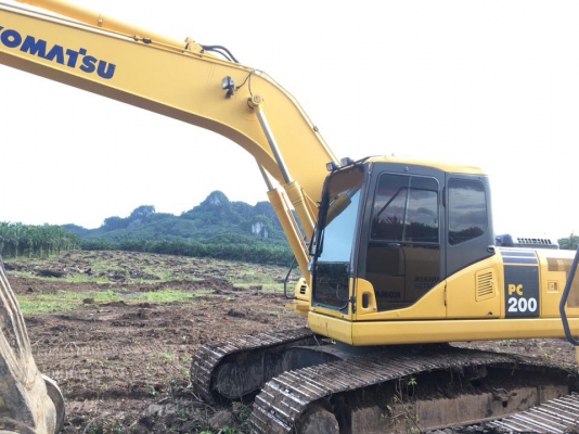 ขายรถแบคโฮ KOMATSU PC200-7 ปี 2013 ซีเรียลสูง ใช้งาน 9 พันชั่วโมง สภาพเทพบุตร