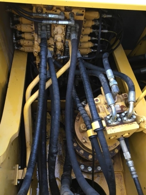 ขายรถแบคโฮ KOMATSU PC200-7 ปี 2013 ซีเรียลสูง ใช้งาน 9 พันชั่วโมง สภาพเทพบุตร