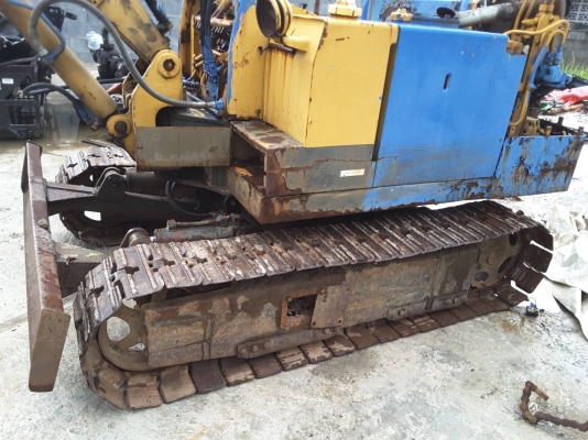 แม็คโคร PC 20 รุ่น1 ขายตามสภาพใช้งานได้ปกติ เครื่องยนต์ดีเซล 2 สูบ เปลือกหุ้นครบ  ราคา 50,000บาท