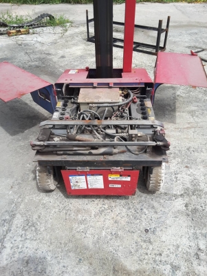 รถกระเช้าเสาสูง 4 เมตร พร้อมใช้งาน ราคา 75,000บาท