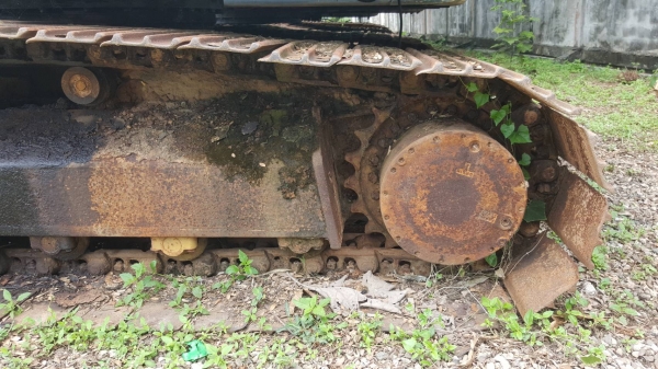 ขายเหมายกชุดตามสภาพ 5 คัน คันละ 430,000 แบคโฮ COBELCO SK200-5 4 คัน และ SK220-5 1 คัน ไม่มีปั้มไฮดรอริค 1 คัน เล่มทะเบียนครบ