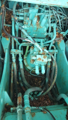 ขายเหมายกชุดตามสภาพ 5 คัน คันละ 430,000 แบคโฮ COBELCO SK200-5 4 คัน และ SK220-5 1 คัน ไม่มีปั้มไฮดรอริค 1 คัน เล่มทะเบียนครบ