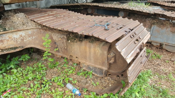 ขายเหมายกชุดตามสภาพ 5 คัน คันละ 430,000 แบคโฮ COBELCO SK200-5 4 คัน และ SK220-5 1 คัน ไม่มีปั้มไฮดรอริค 1 คัน เล่มทะเบียนครบ