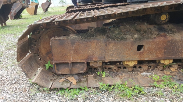 ขายเหมายกชุดตามสภาพ 5 คัน คันละ 430,000 แบคโฮ COBELCO SK200-5 4 คัน และ SK220-5 1 คัน ไม่มีปั้มไฮดรอริค 1 คัน เล่มทะเบียนครบ