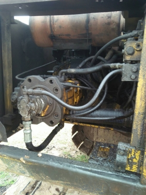 ขาย 365,000 KOBELCO sk 200-3 ไฟฟ้าตัด เครื่องดี ปั้มแรง เอวขยับ ช่วงล่างพอได้ เอกสารหนังสือสัญญาซื้อขาย รถอยู่ บุรีรัมย์ 090-772-3710 090-772-3708