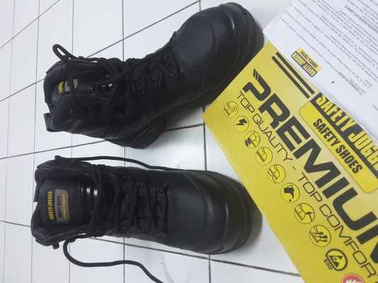รองเท้าเซฟตี้ หุ้มข้อ Safety Jogger - Premium เบอร์ 42