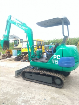 รถแบคโฮ KOMATSU PC15 R7 รถเก่านอกนำเข้า ยังไม่เคยใช้งานในไทย คอนโทลสั้น คอนโทลน้ำมัน จะเป็นรุ่น 8 แล้ว มีระบบเต่า-กระต่าย ไฟฟ้าครบ พร้อมใช้งาน มีเอกสารใบอินวอยซ์