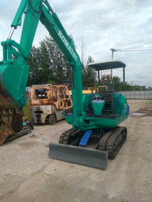 รถแบคโฮ KOMATSU PC15 R7 รถเก่านอกนำเข้า ยังไม่เคยใช้งานในไทย คอนโทลสั้น คอนโทลน้ำมัน จะเป็นรุ่น 8 แล้ว มีระบบเต่า-กระต่าย ไฟฟ้าครบ พร้อมใช้งาน มีเอกสารใบอินวอยซ์