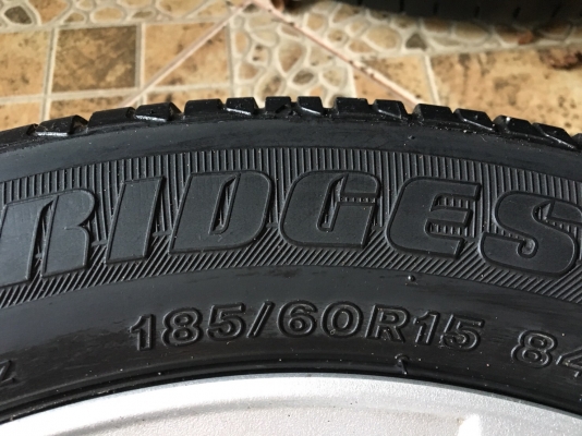 ล้อแม็ก Honda City 4รู100 ลาย 5 ก้าน ขอบ 15 พร้อมยาง Bridgestone 185-60-15 ปี 14