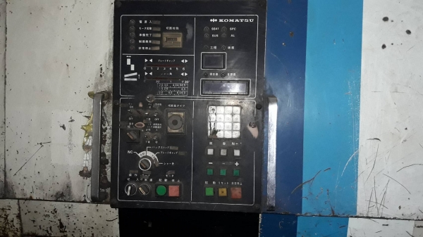 เครื่องตัคเหล็กพาลสม่า komatsu