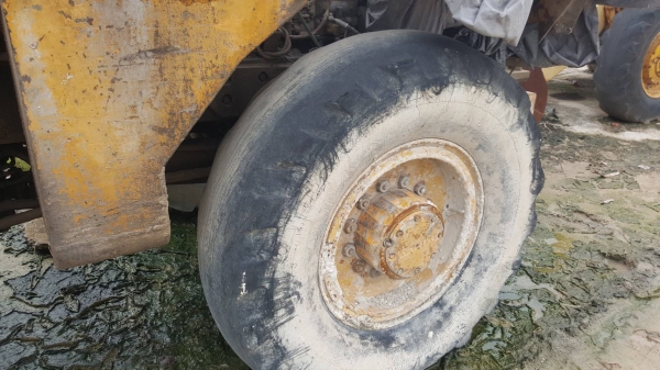 ขาย รถตัก KOMATSU JH30B ต่อแขนเรียบร้อยแล้ว เครื่อง 6BG1 175 แรงม้า ต้องเช็ครั่วซึมระบบไฮดรอริค ราคาคุยกันได้ ขาย รถตัก KOMATSU JH30B ต่อแขนเรียบร้อยแล้ว เครื่อง 6BG1 175 แรงม้า ต้องเช็ครั่วซึมระบบไฮดรอริค ราคาคุยกันได้