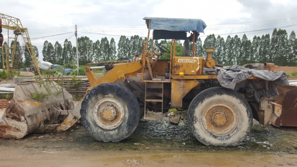 ขาย รถตัก KOMATSU JH30B ต่อแขนเรียบร้อยแล้ว เครื่อง 6BG1 175 แรงม้า ต้องเช็ครั่วซึมระบบไฮดรอริค ราคาคุยกันได้ ขาย รถตัก KOMATSU JH30B ต่อแขนเรียบร้อยแล้ว เครื่อง 6BG1 175 แรงม้า ต้องเช็ครั่วซึมระบบไฮดรอริค ราคาคุยกันได้