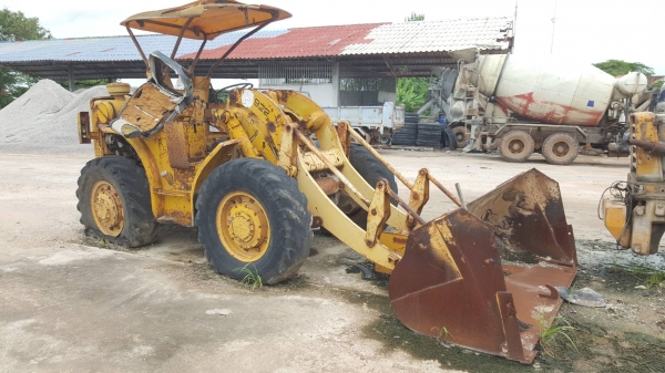 ขายตามสภาพ รถตัก CAT 922 เครื่องพัง (ใส่เครื่อง HINO EH700) เกียร์ดี ราคาต่อรองได้