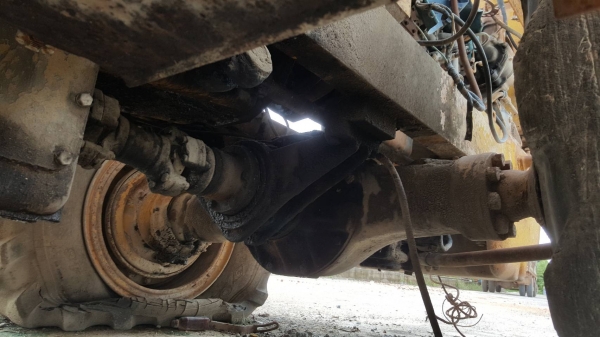 ขายตามสภาพ รถตัก CAT 922 เครื่องพัง (ใส่เครื่อง HINO EH700) เกียร์ดี ราคาต่อรองได้