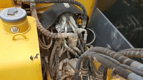 ขาย แบคโฮ KOMATSU PC70-8 รถสวยเต็มทุกระบบ ใช้งานน้อยแค่ 2,000 ชั่วโมง เอกสารเล่มทะเบียนครบ ขาย แบคโฮ KOMATSU PC70-8 รถสวยเต็มทุกระบบ ใช้งานน้อยแค่ 2,000 ชั่วโมง เอกสารเล่มทะเบียนครบ