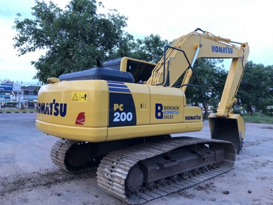ขายด่วน!! KOMATSU PC200-8 ไมล์ชม.9,400 สภาพสวยค่ะ