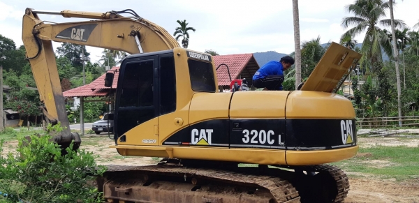 ขายรถแบคโฮ CAT 320C L เอกสารอินวอย ไมล์ 14000 ชม.ราคา 1200000